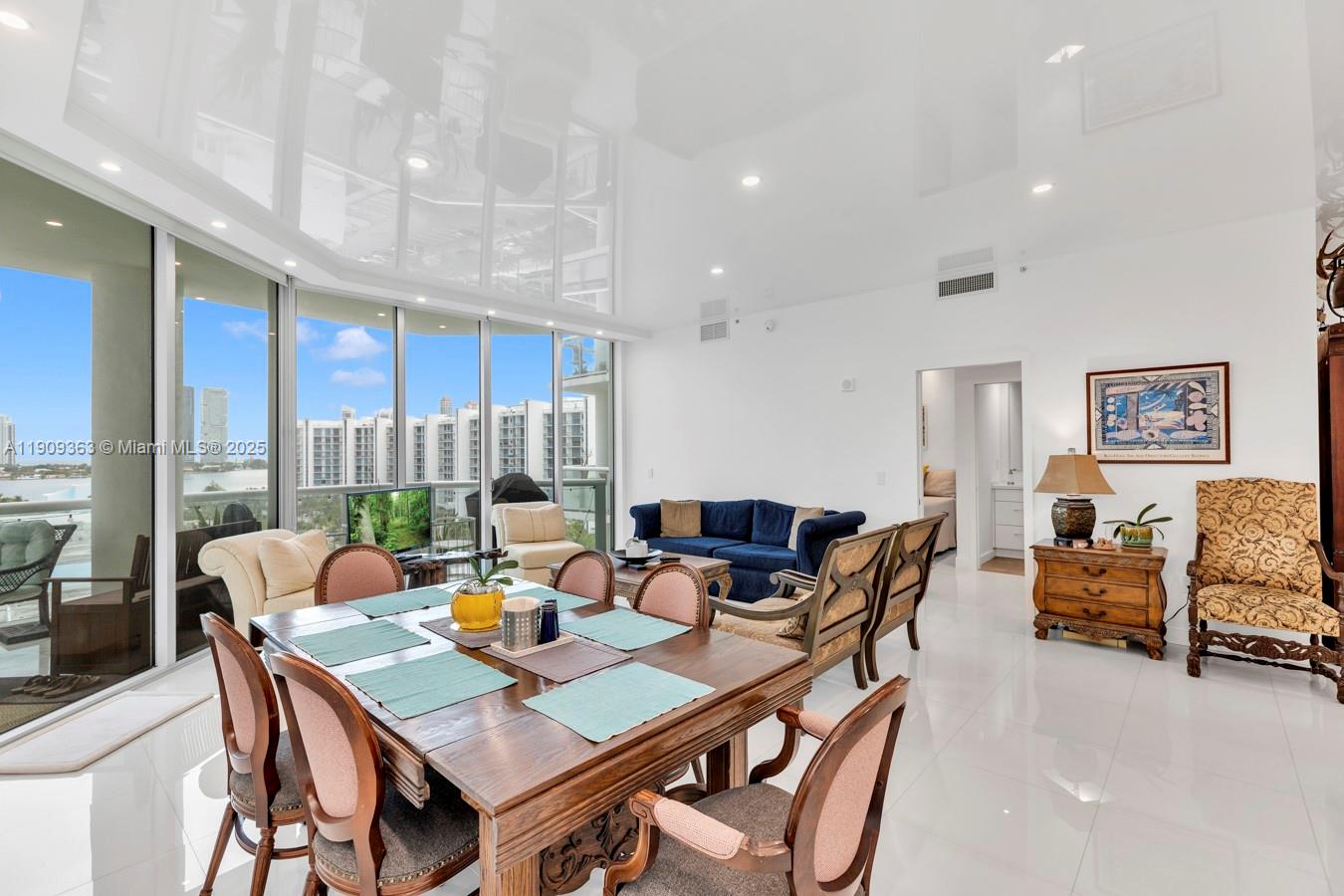 image The Atrium At Aventura6