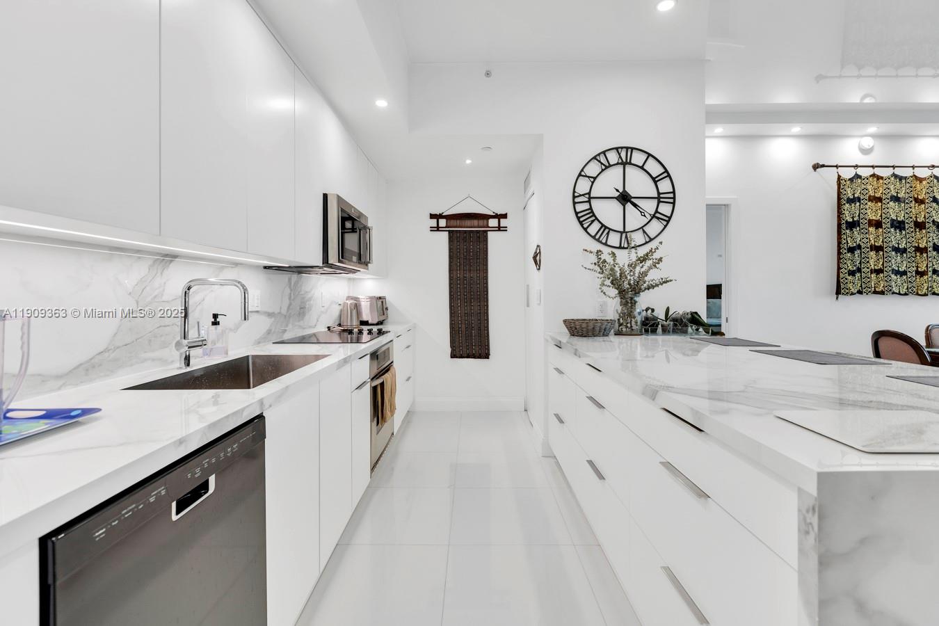 image The Atrium At Aventura8