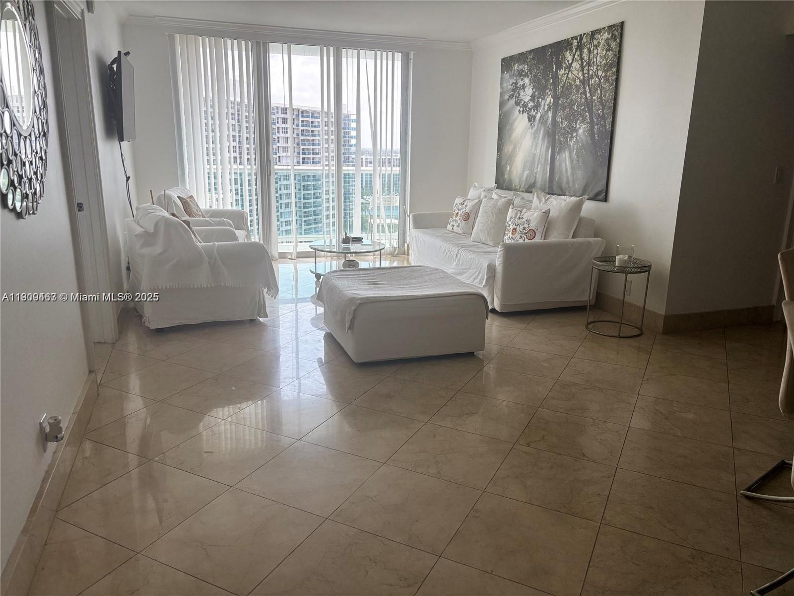 3901 S Ocean Dr #15P