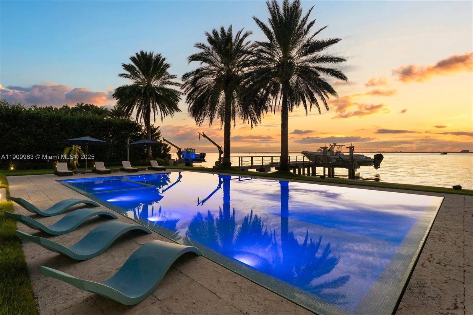 360 Harbor Dr Key Biscayne, FL 33149