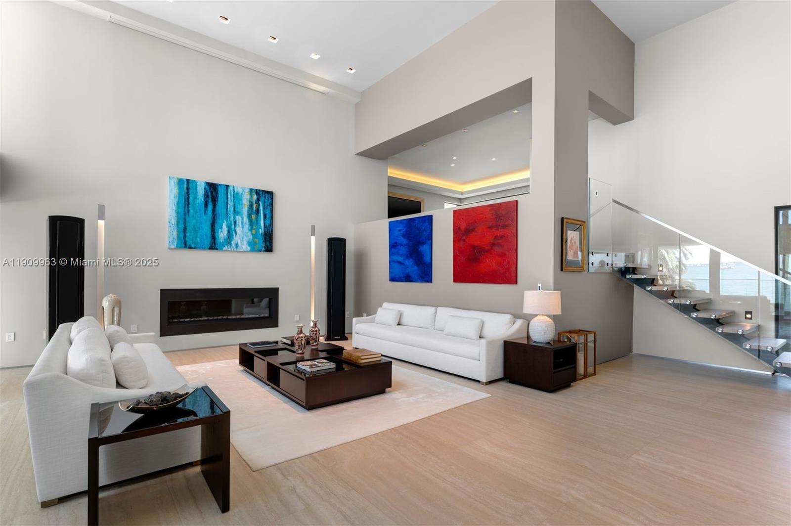 360 Harbor Dr Key Biscayne, FL 33149