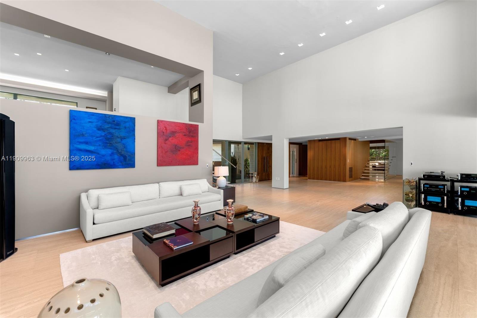 360 Harbor Dr Key Biscayne, FL 33149