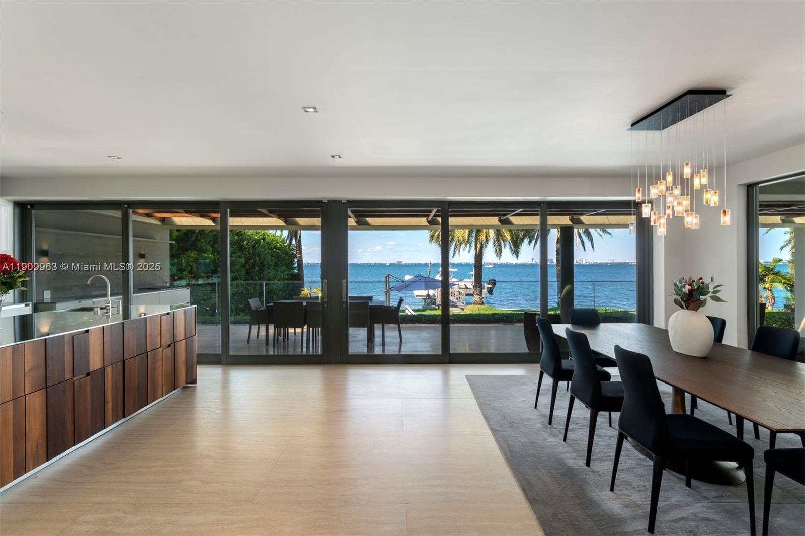 360 Harbor Dr Key Biscayne, FL 33149