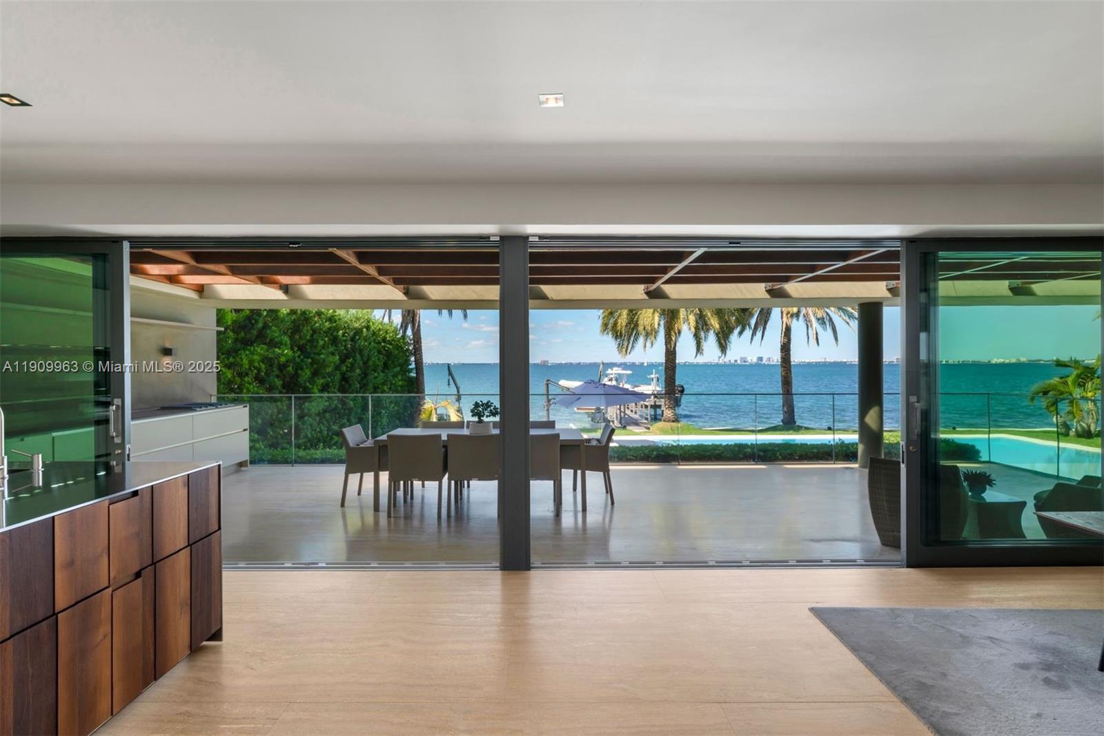 360 Harbor Dr Key Biscayne, FL 33149