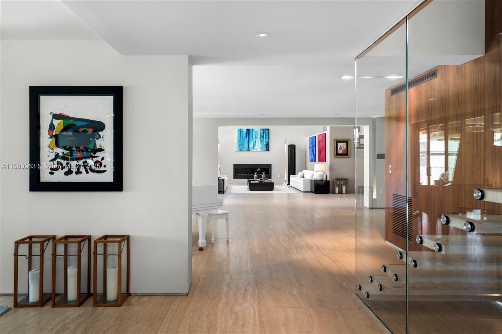 360 Harbor Dr Key Biscayne, FL 33149