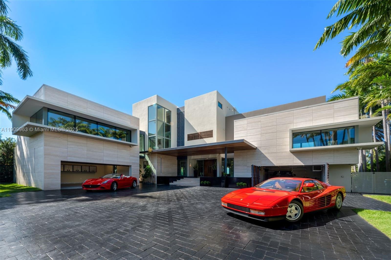 360 Harbor Dr Key Biscayne, FL 33149