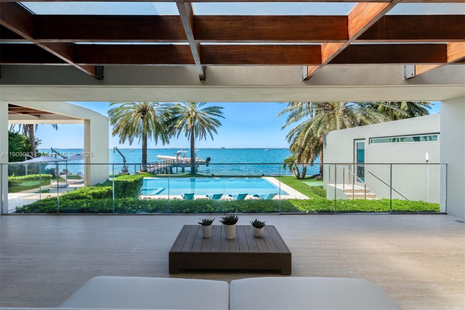 360 Harbor Dr Key Biscayne, FL 33149