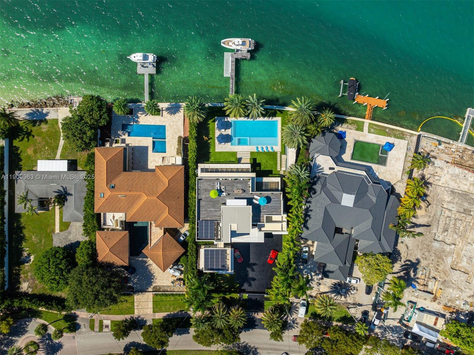 360 Harbor Dr Key Biscayne, FL 33149