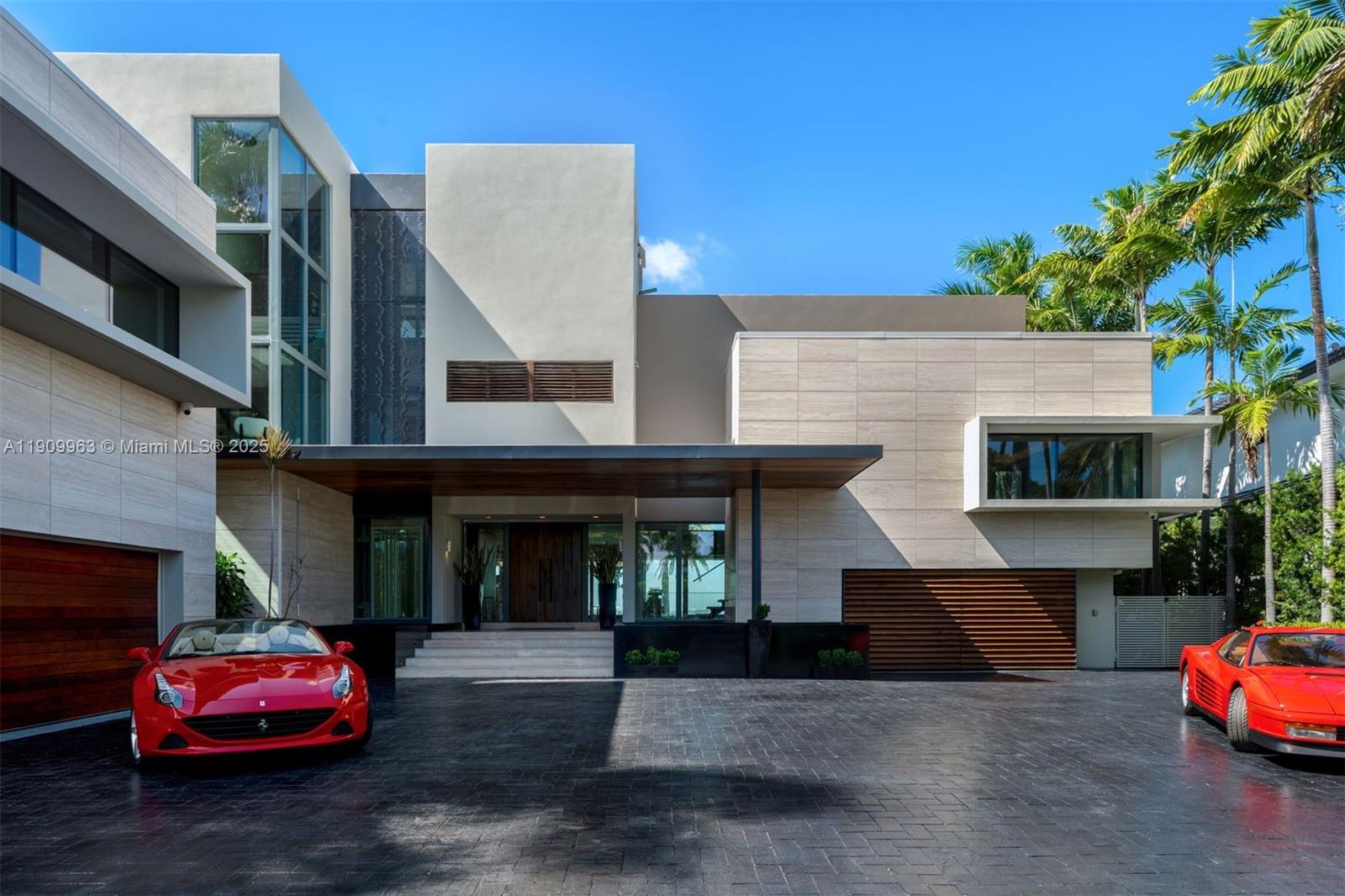 360 Harbor Dr Key Biscayne, FL 33149