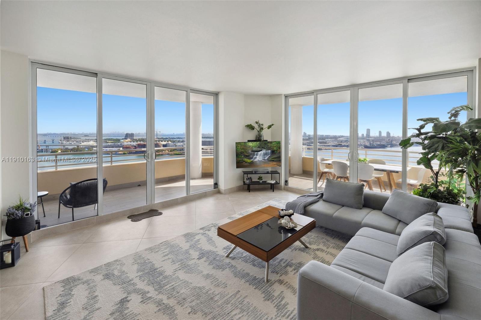 808 Brickell Key Dr #2601