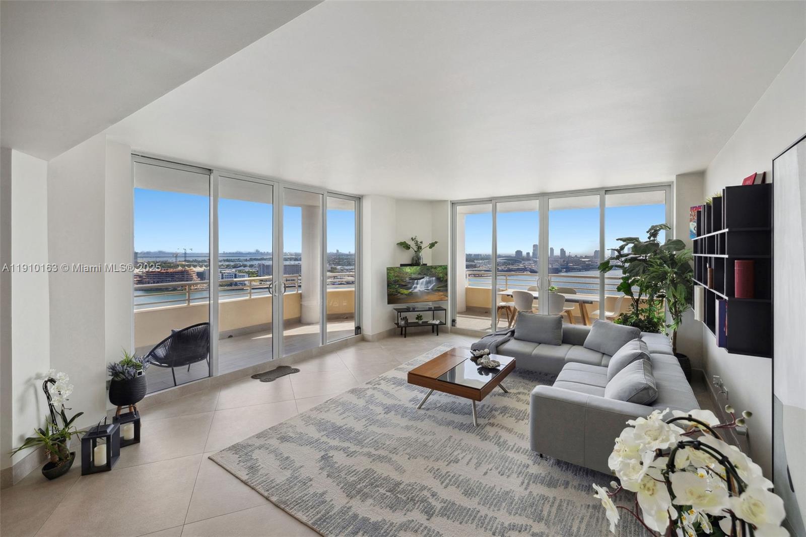 808 Brickell Key Dr #2601 Miami, FL 33131