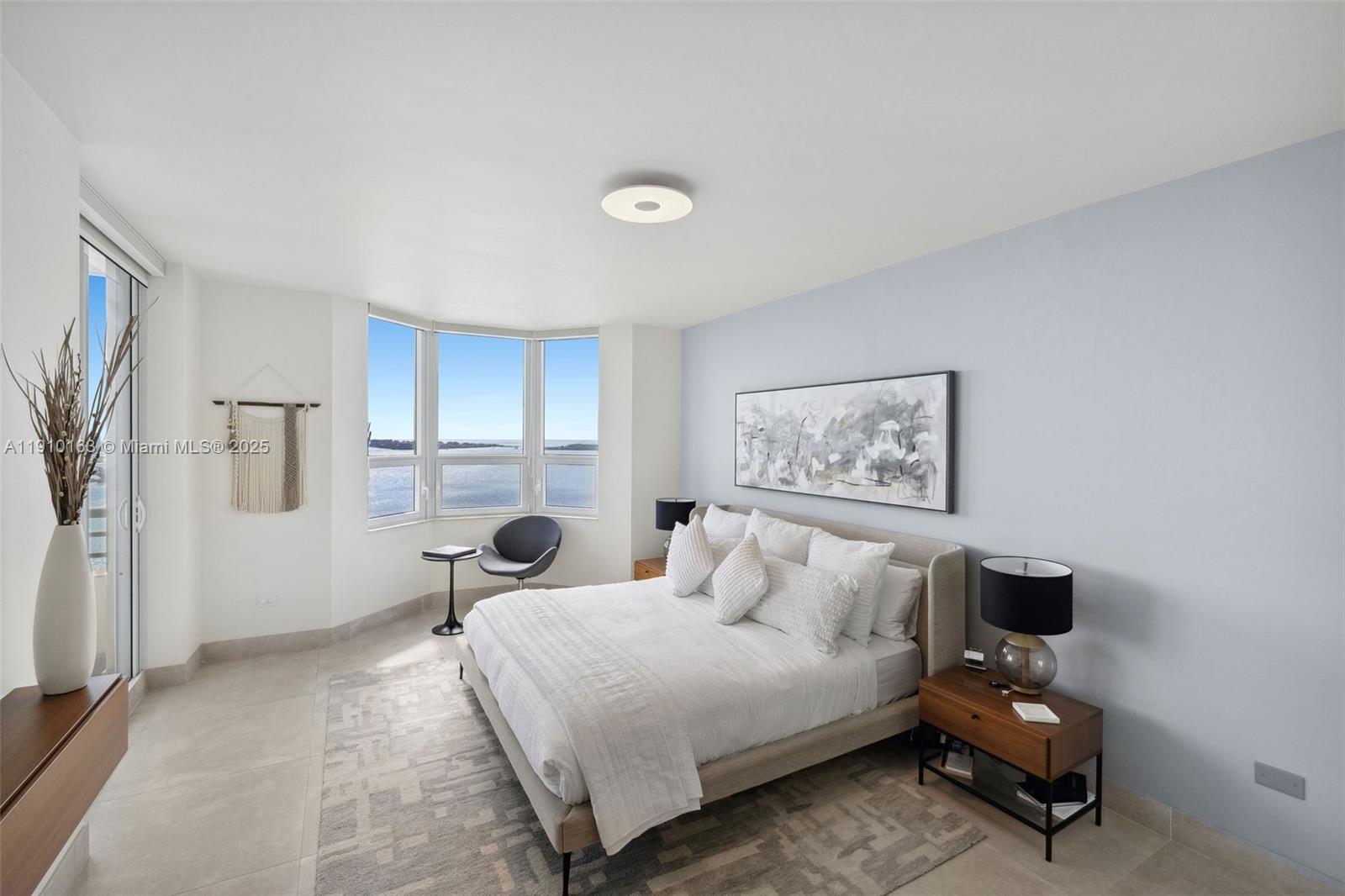 808 Brickell Key Dr #2601 Miami, FL 33131