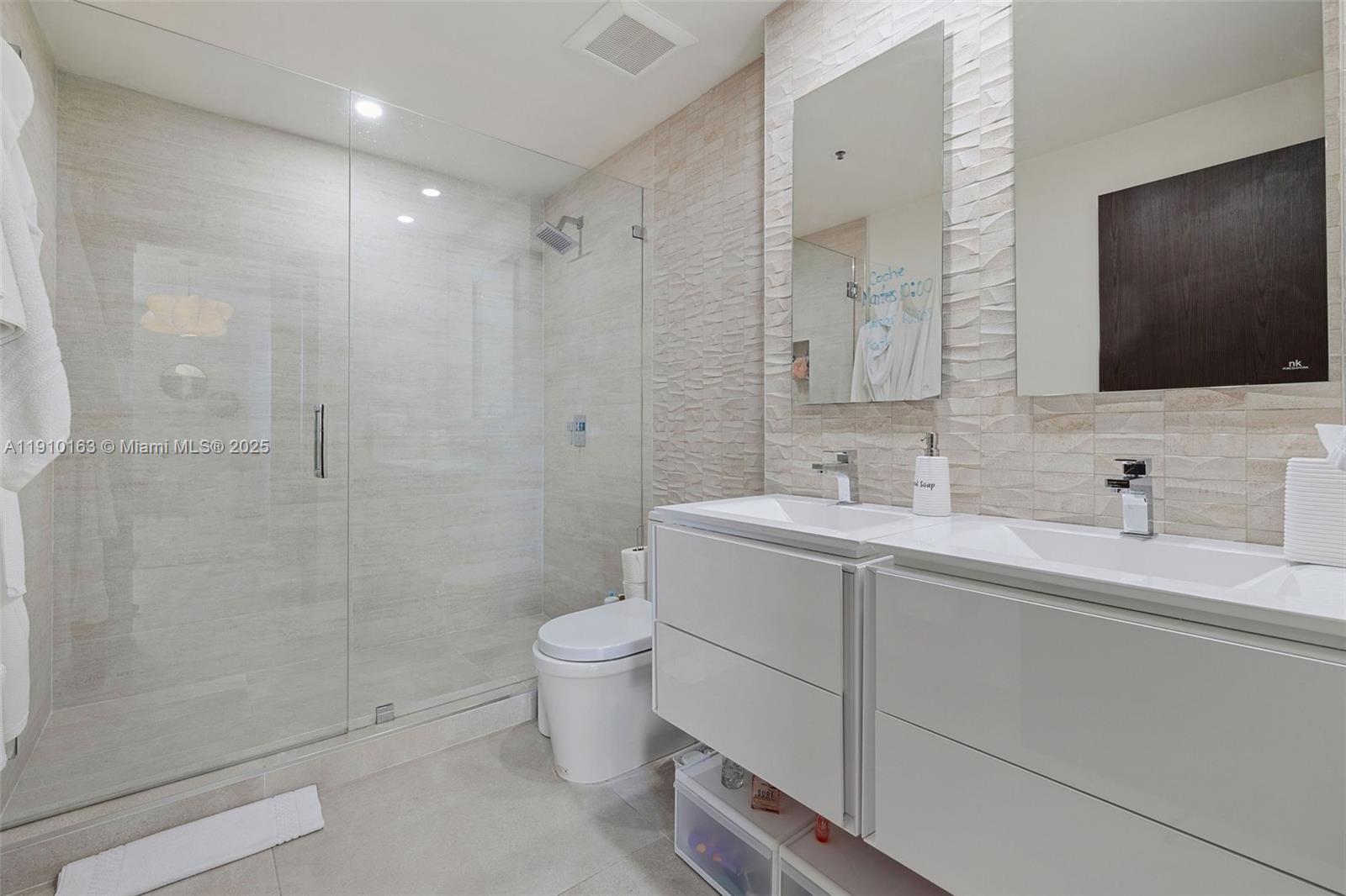 808 Brickell Key Dr #2601 Miami, FL 33131