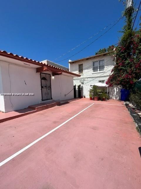 1101 SW 17th Ave Miami, FL 33135