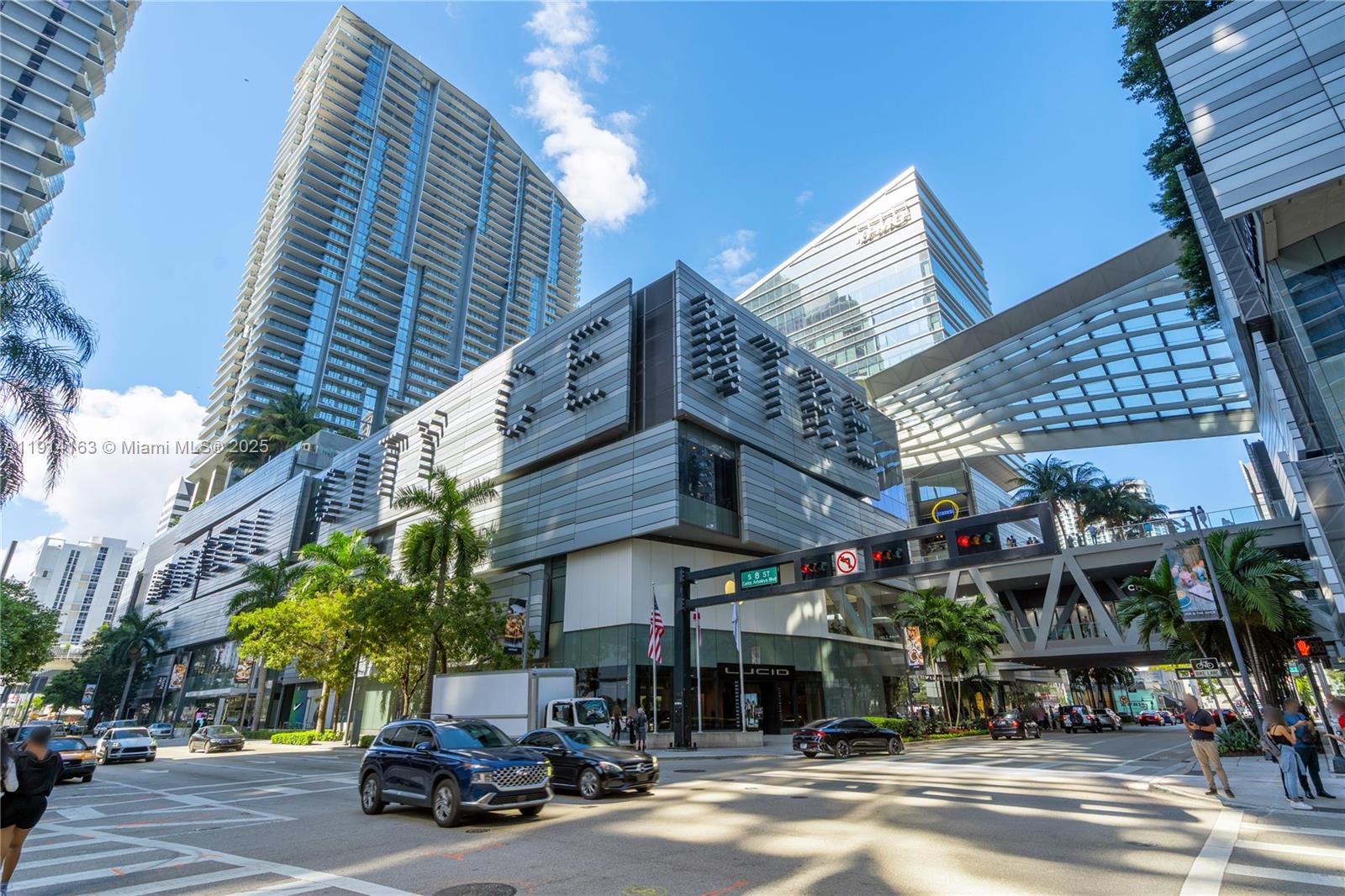 image 801 Sma Designer Suites19