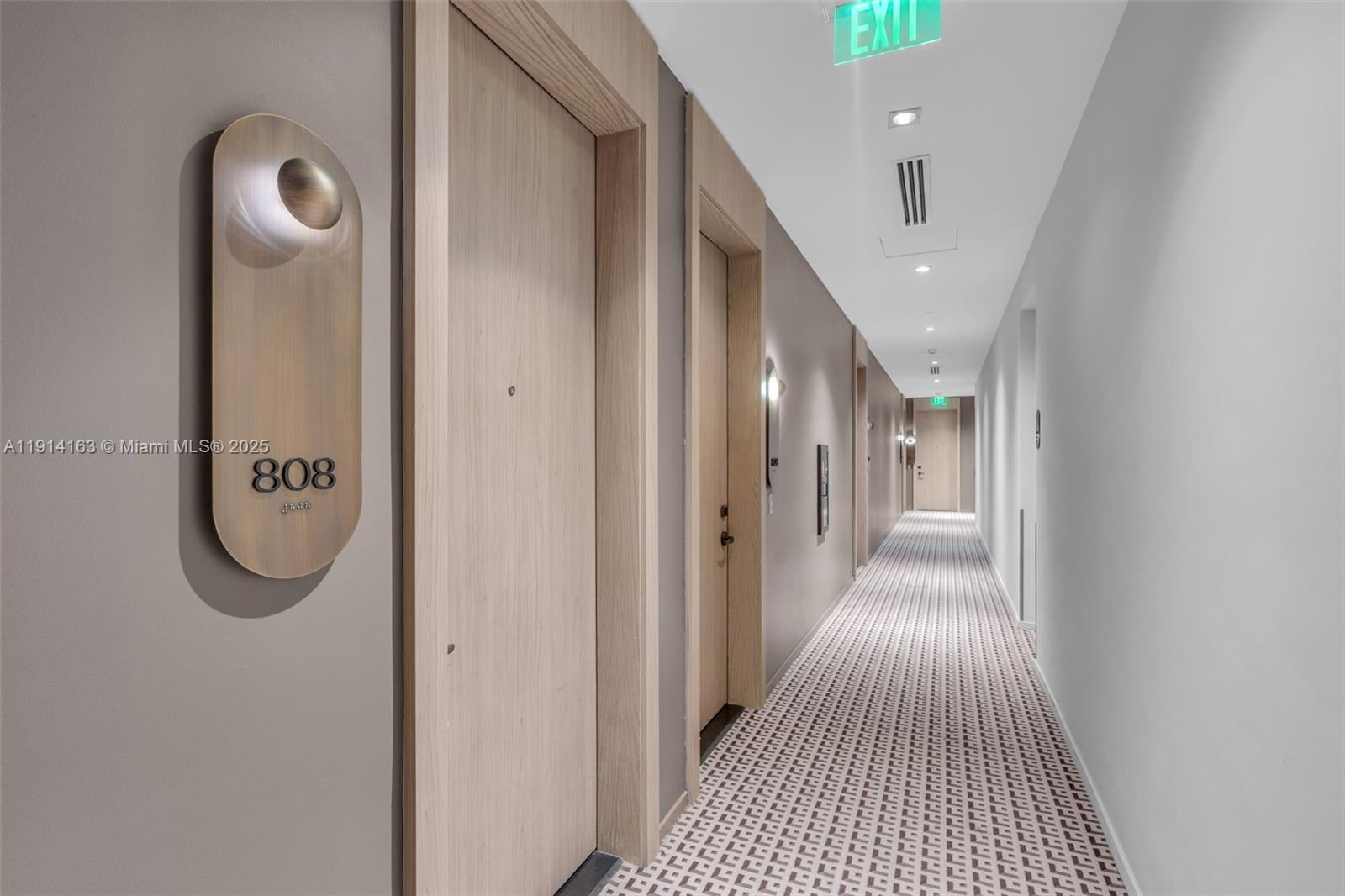 image 801 Sma Designer Suites2