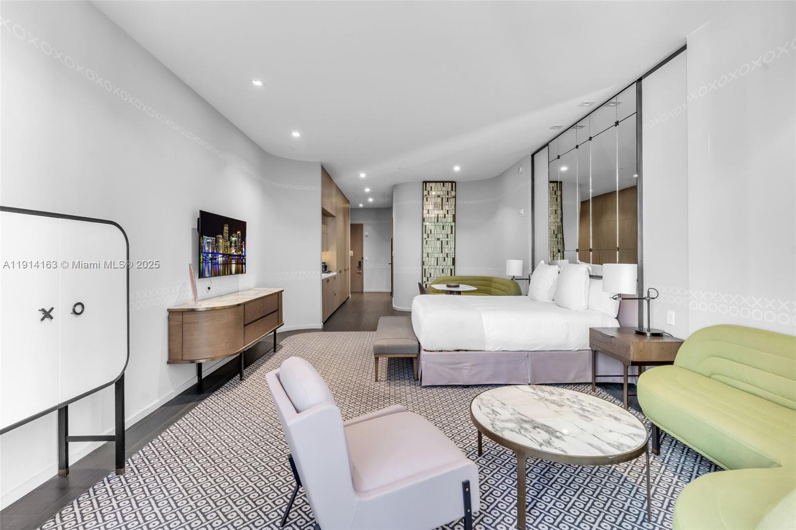 image 801 Sma Designer Suites4