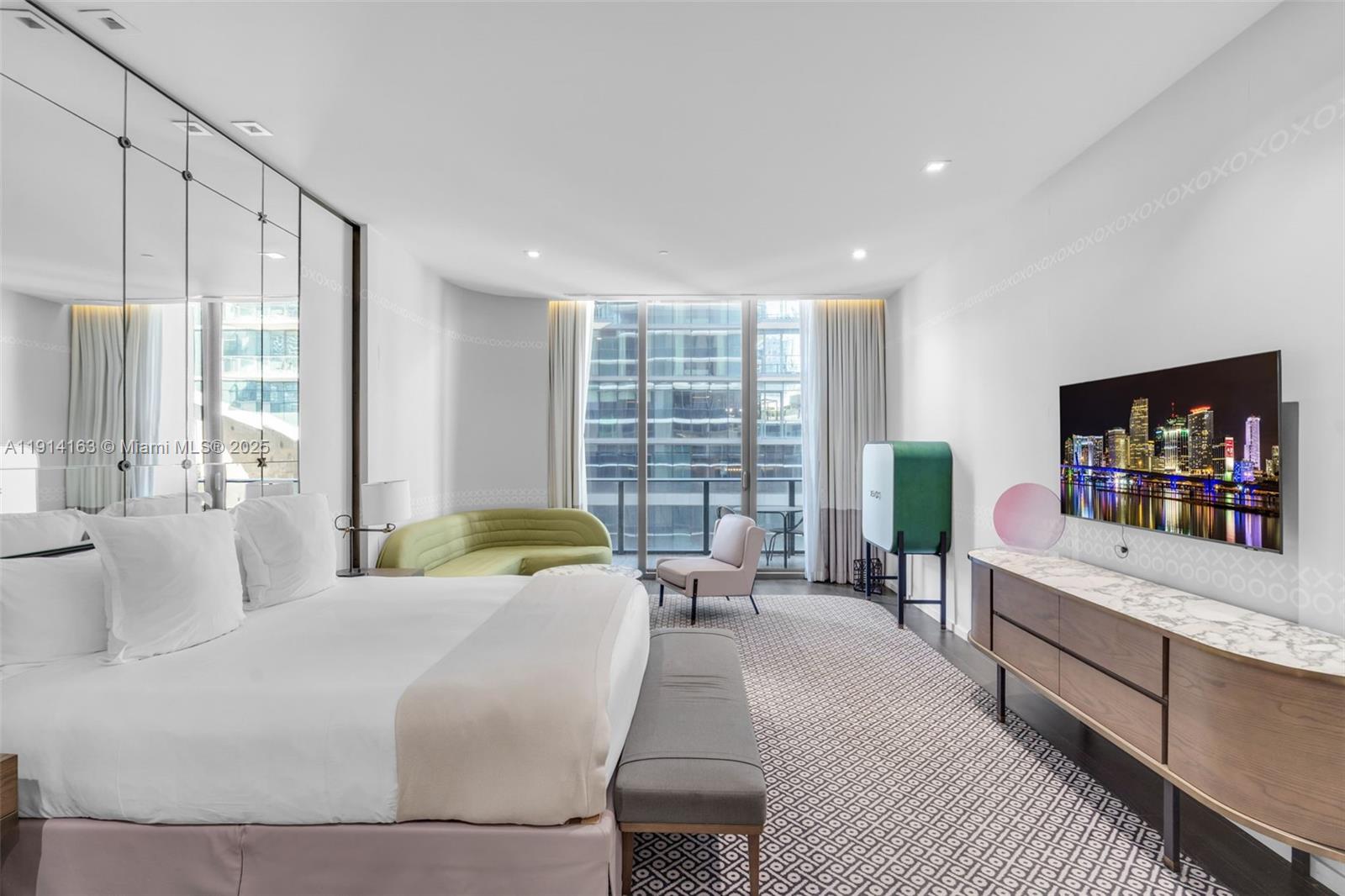 image 801 Sma Designer Suites5