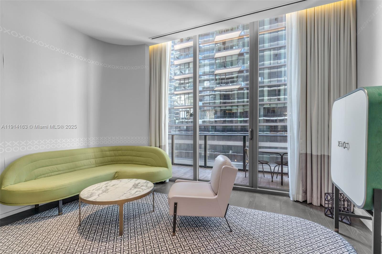 image 801 Sma Designer Suites8