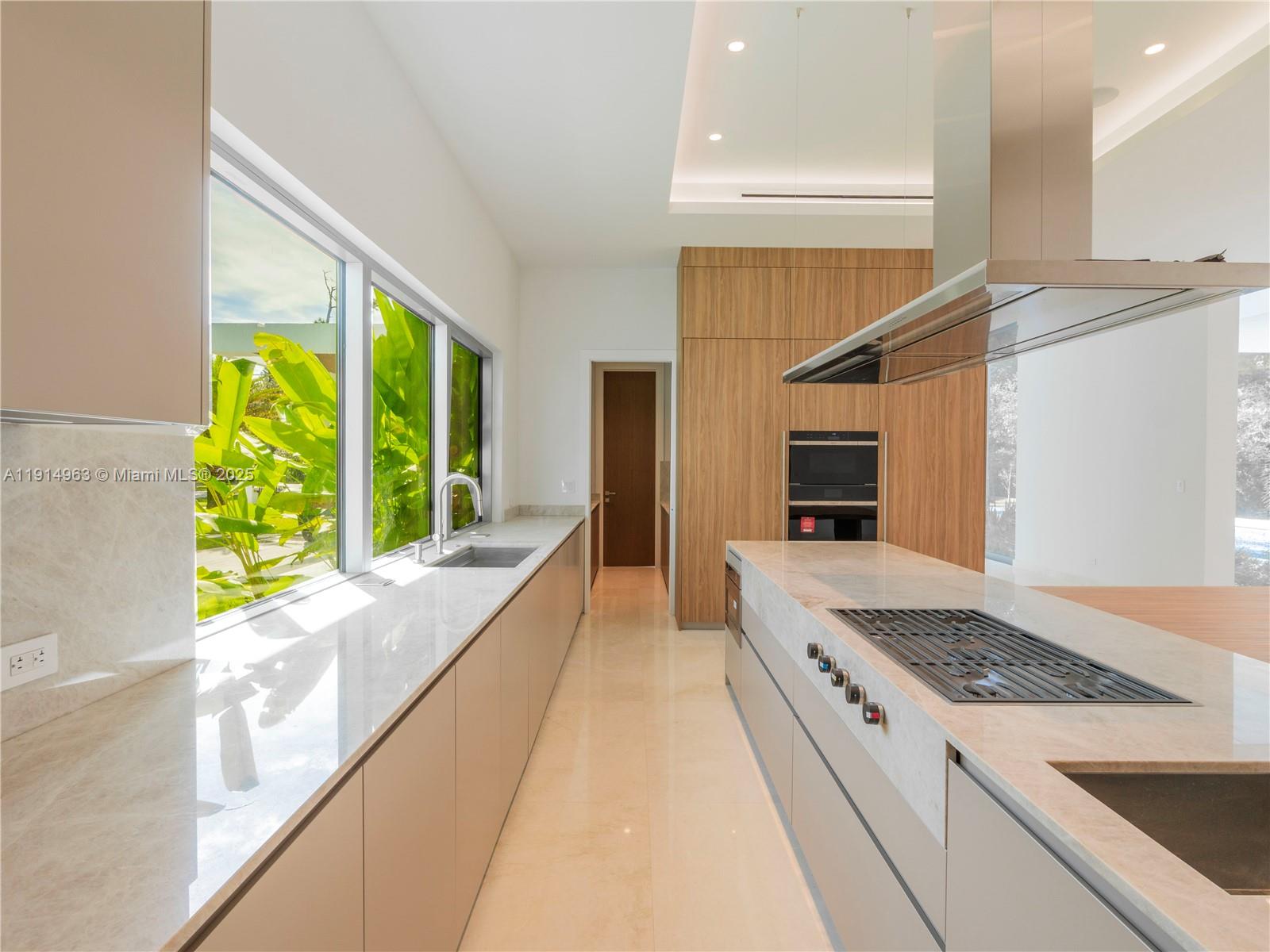 6720 SW 98th St Pinecrest, FL 33156