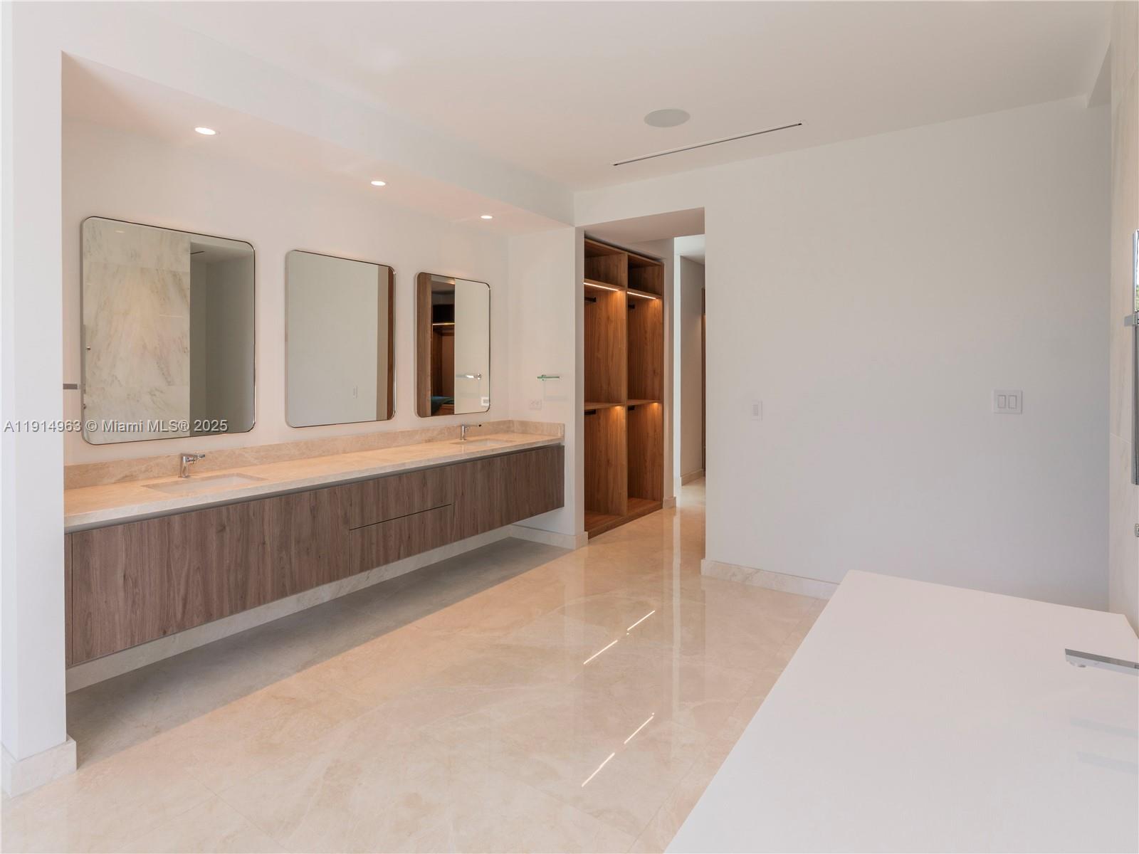 6720 SW 98th St Pinecrest, FL 33156