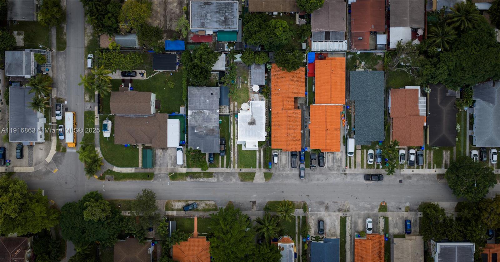 3422 SW 25th St Miami, FL 33133