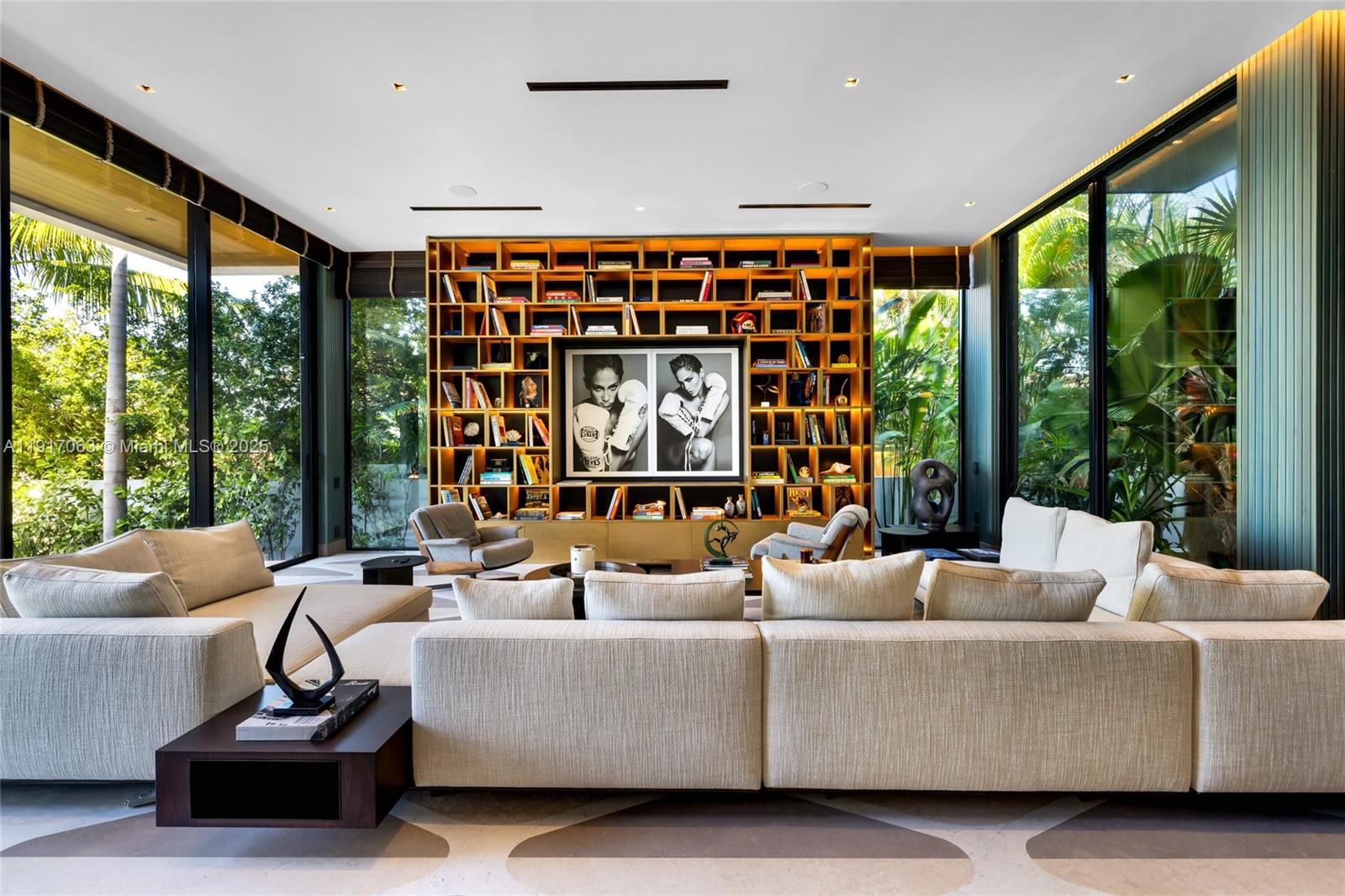 200 W Rivo Alto Dr Miami Beach, FL 33139