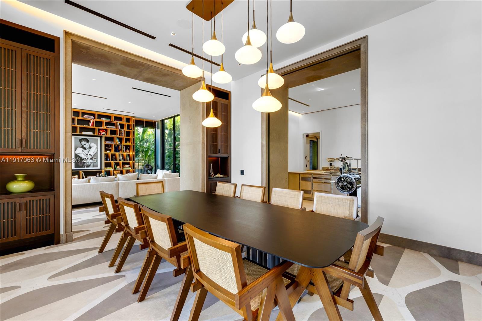 200 W Rivo Alto Dr Miami Beach, FL 33139