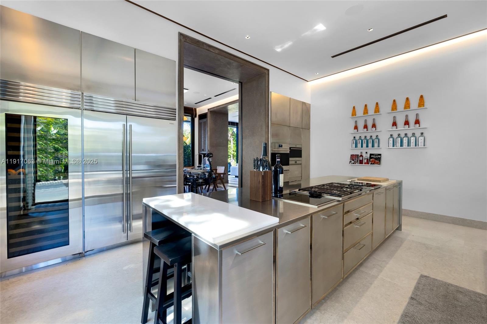 200 W Rivo Alto Dr Miami Beach, FL 33139