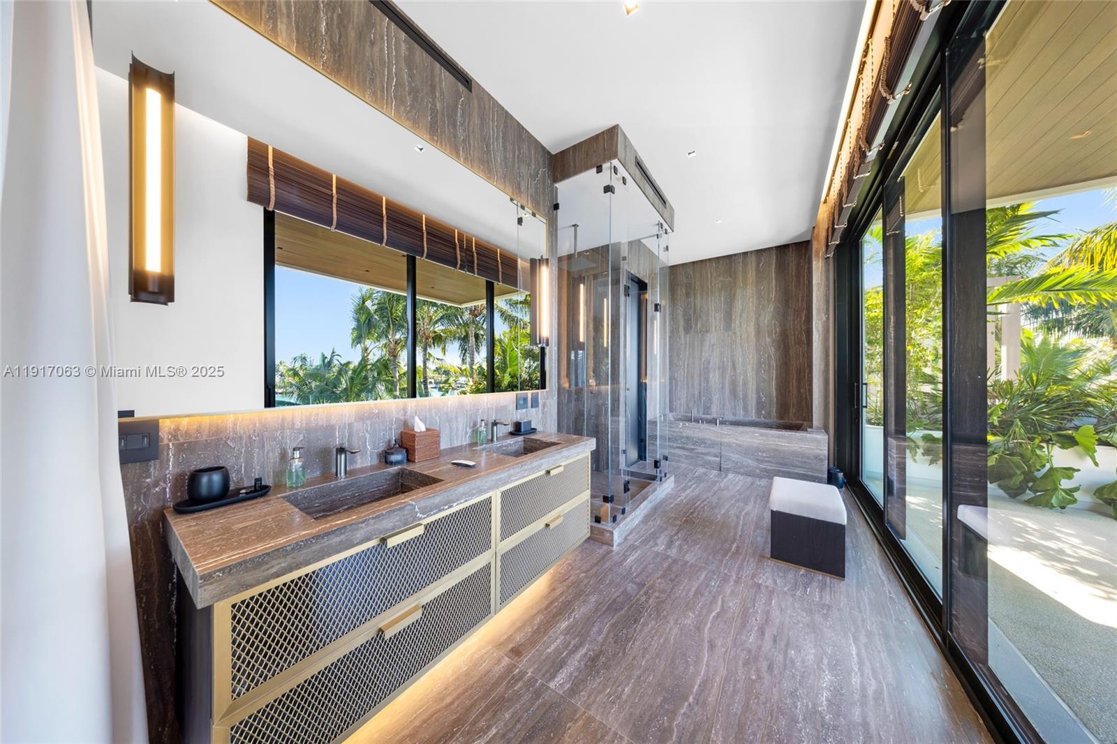 200 W Rivo Alto Dr Miami Beach, FL 33139