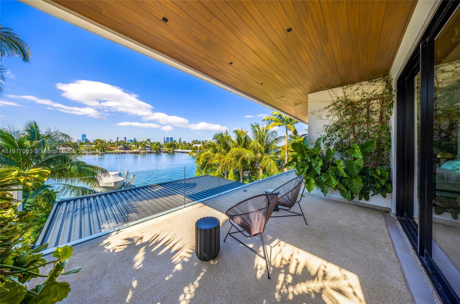 200 W Rivo Alto Dr Miami Beach, FL 33139