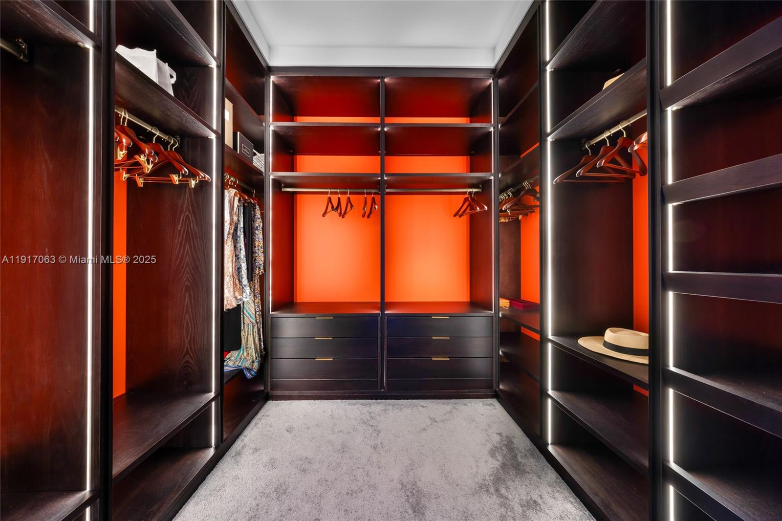 200 W Rivo Alto Dr Miami Beach, FL 33139