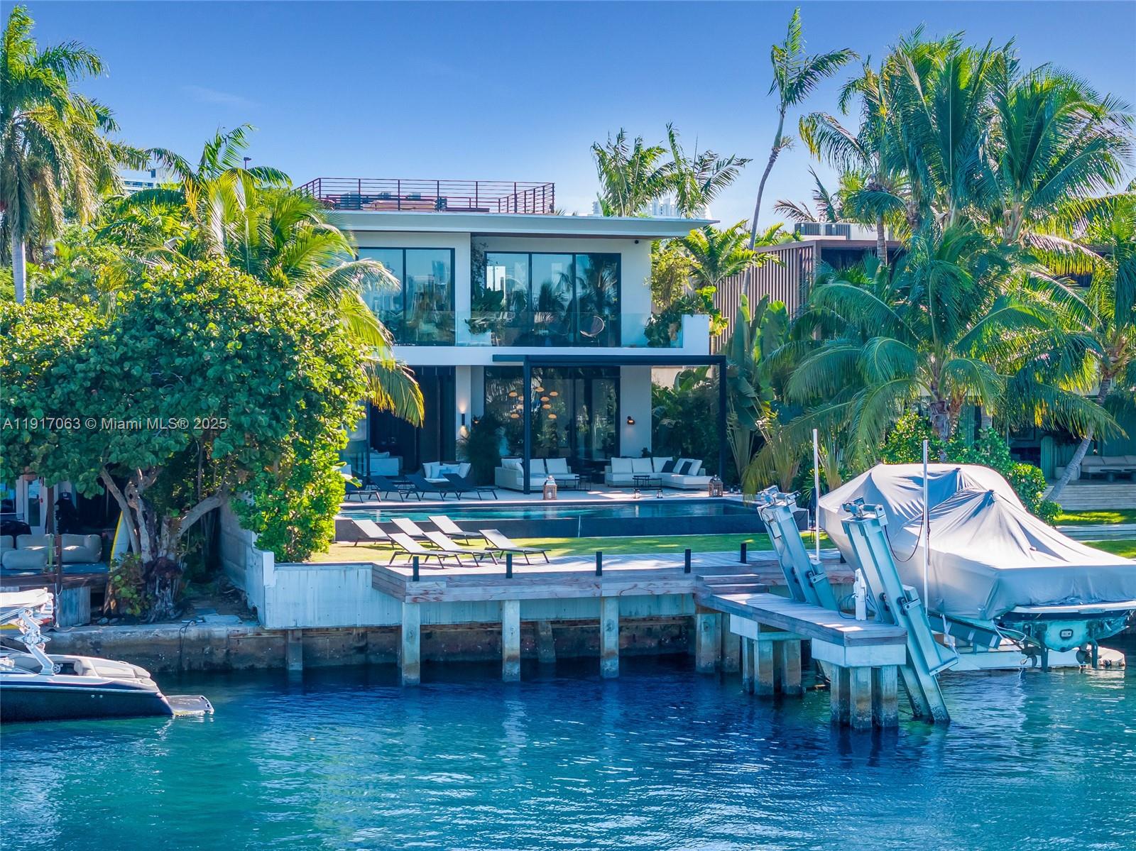 200 W Rivo Alto Dr Miami Beach, FL 33139