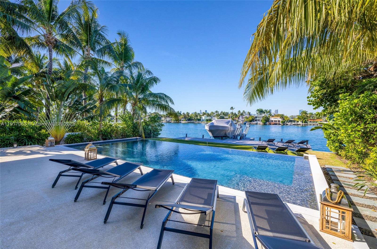 200 W Rivo Alto Dr Miami Beach, FL 33139