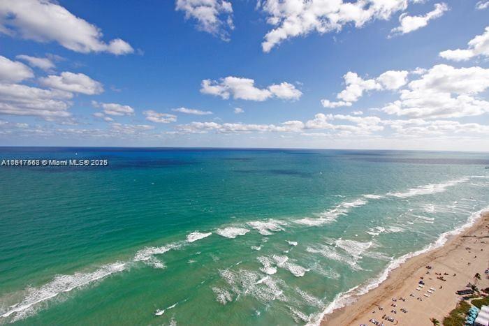 18201 Collins Ave #4309A