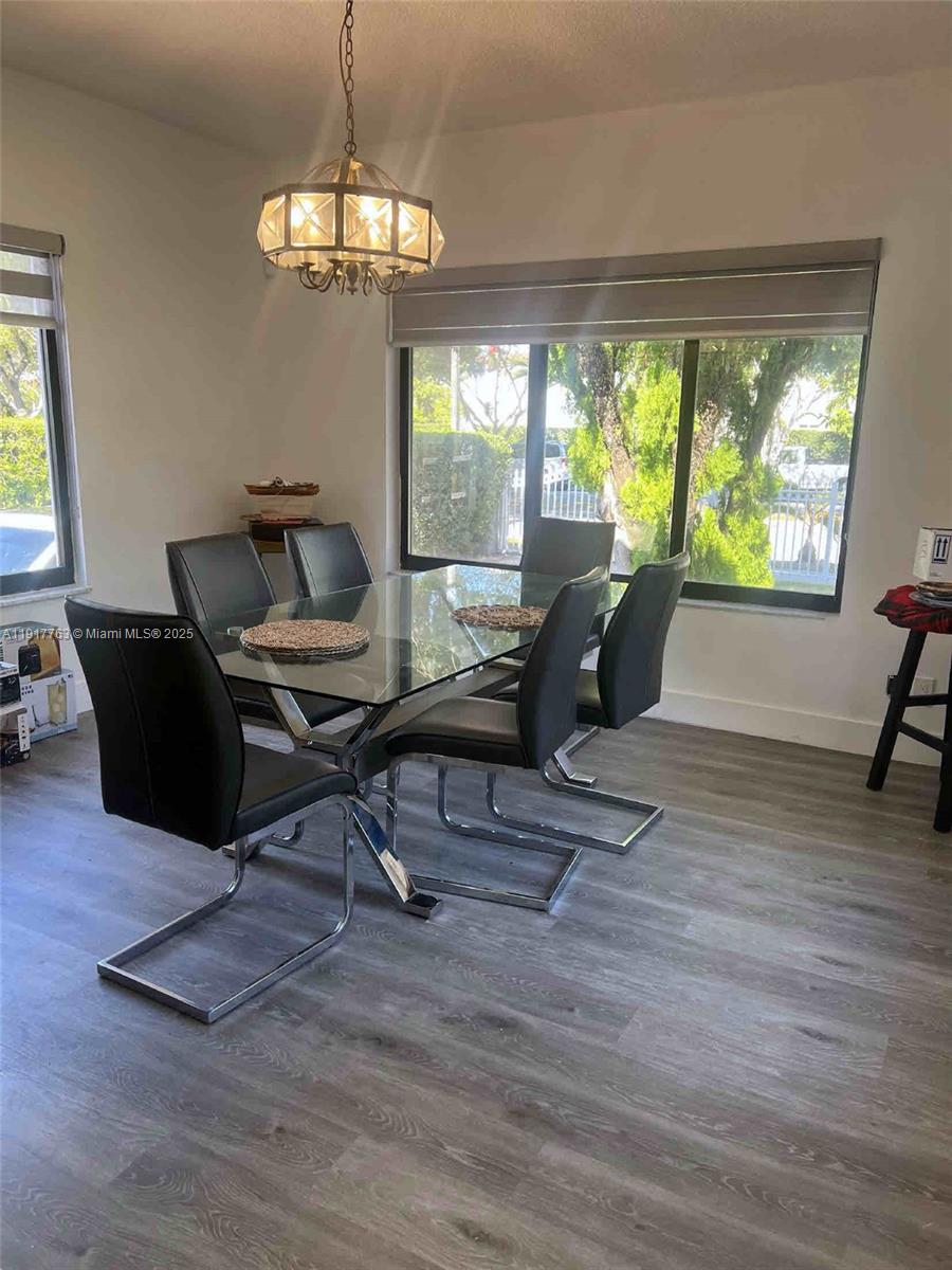 2152 SW 10th Miami, FL 33135