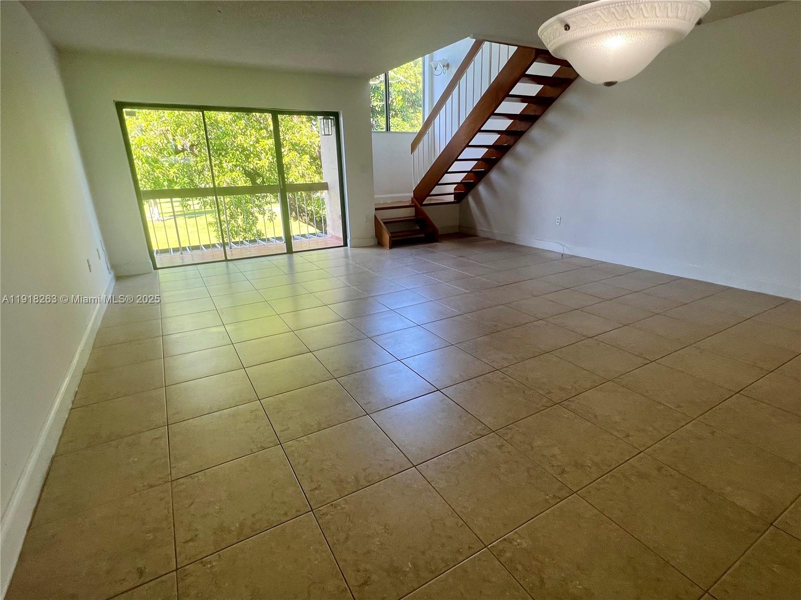 9961 NW 9th St Cir #8-18