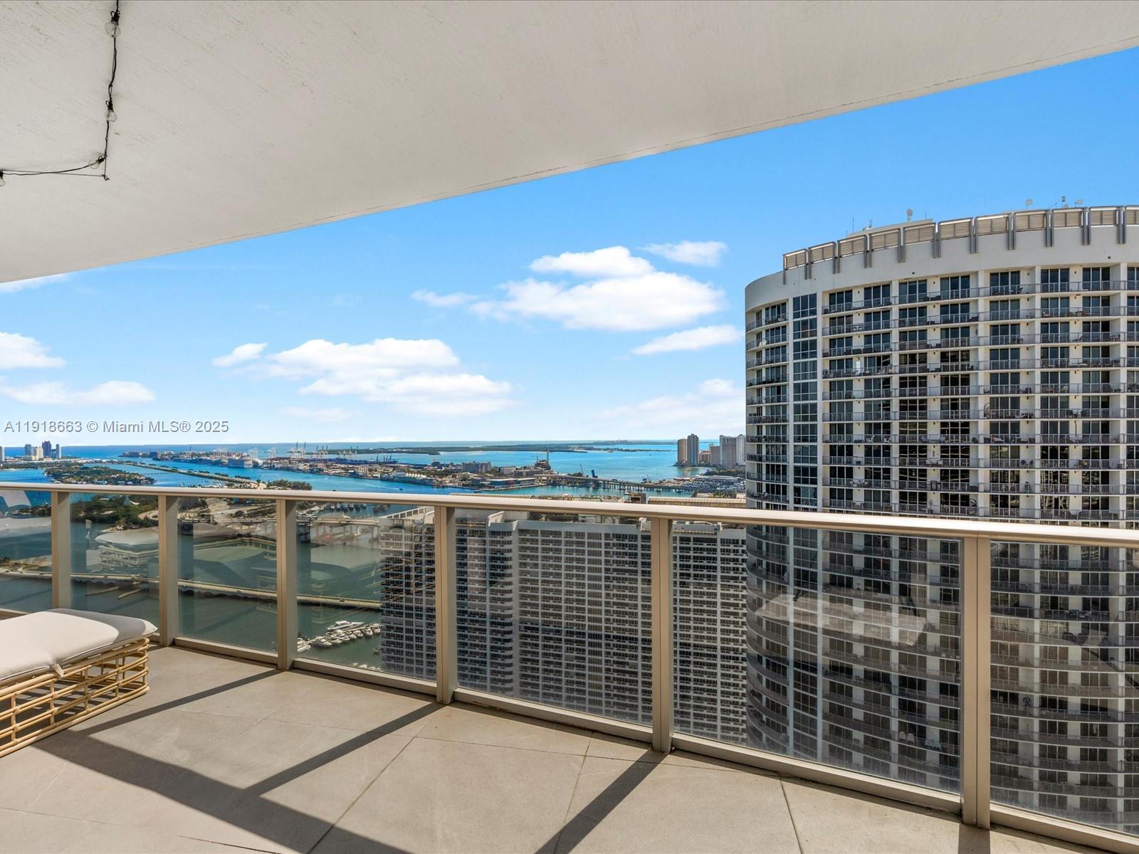 image Aria On The Bay27