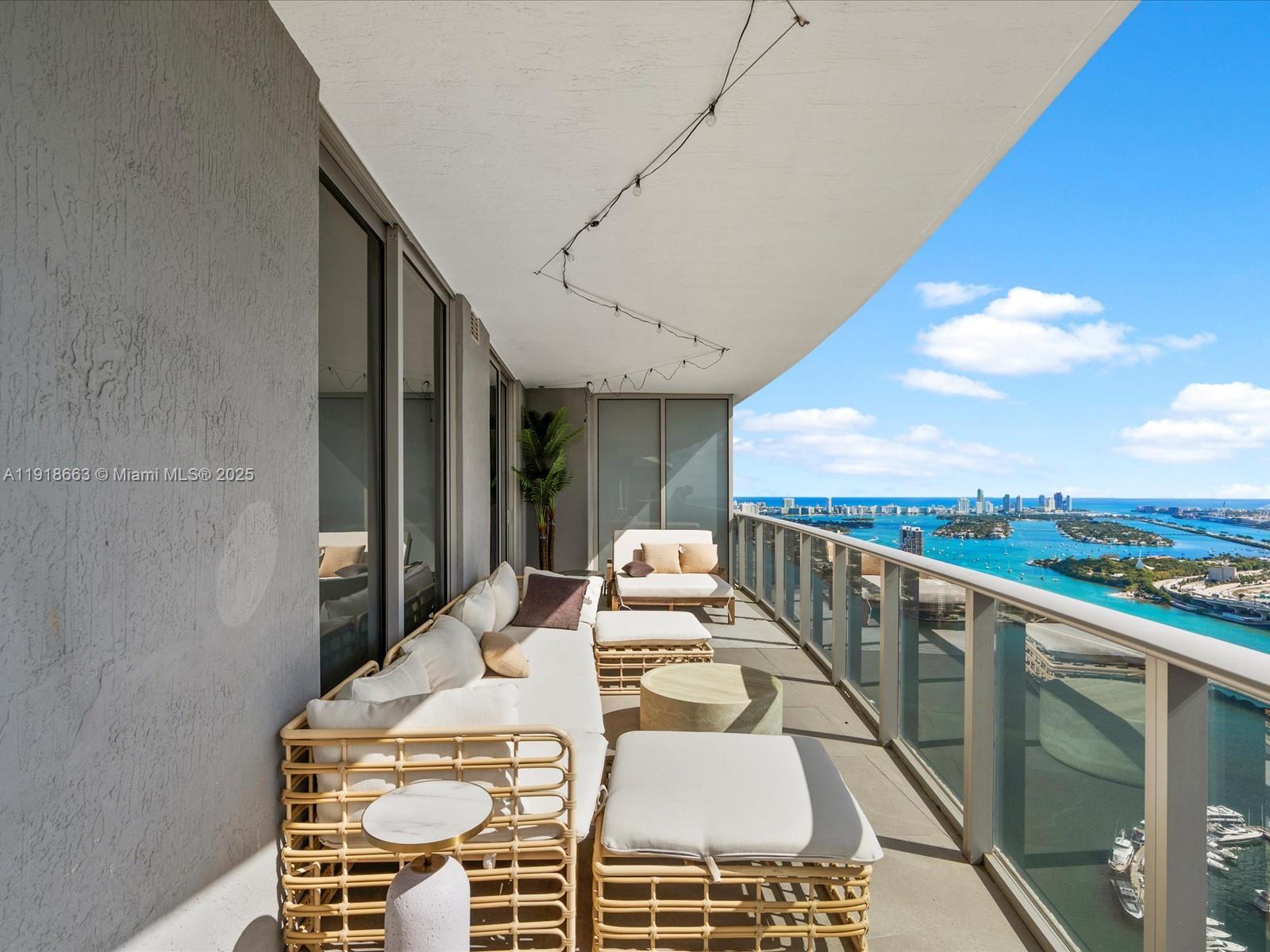 image Aria On The Bay2