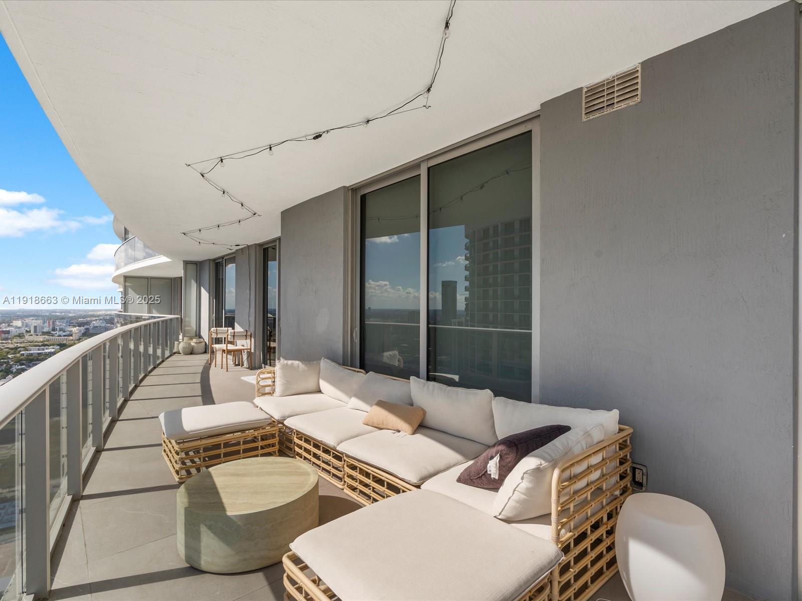 image Aria On The Bay38