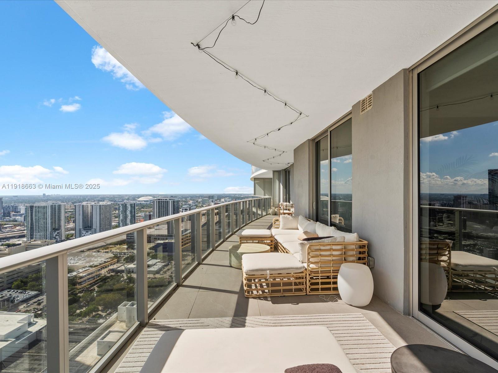 image Aria On The Bay40