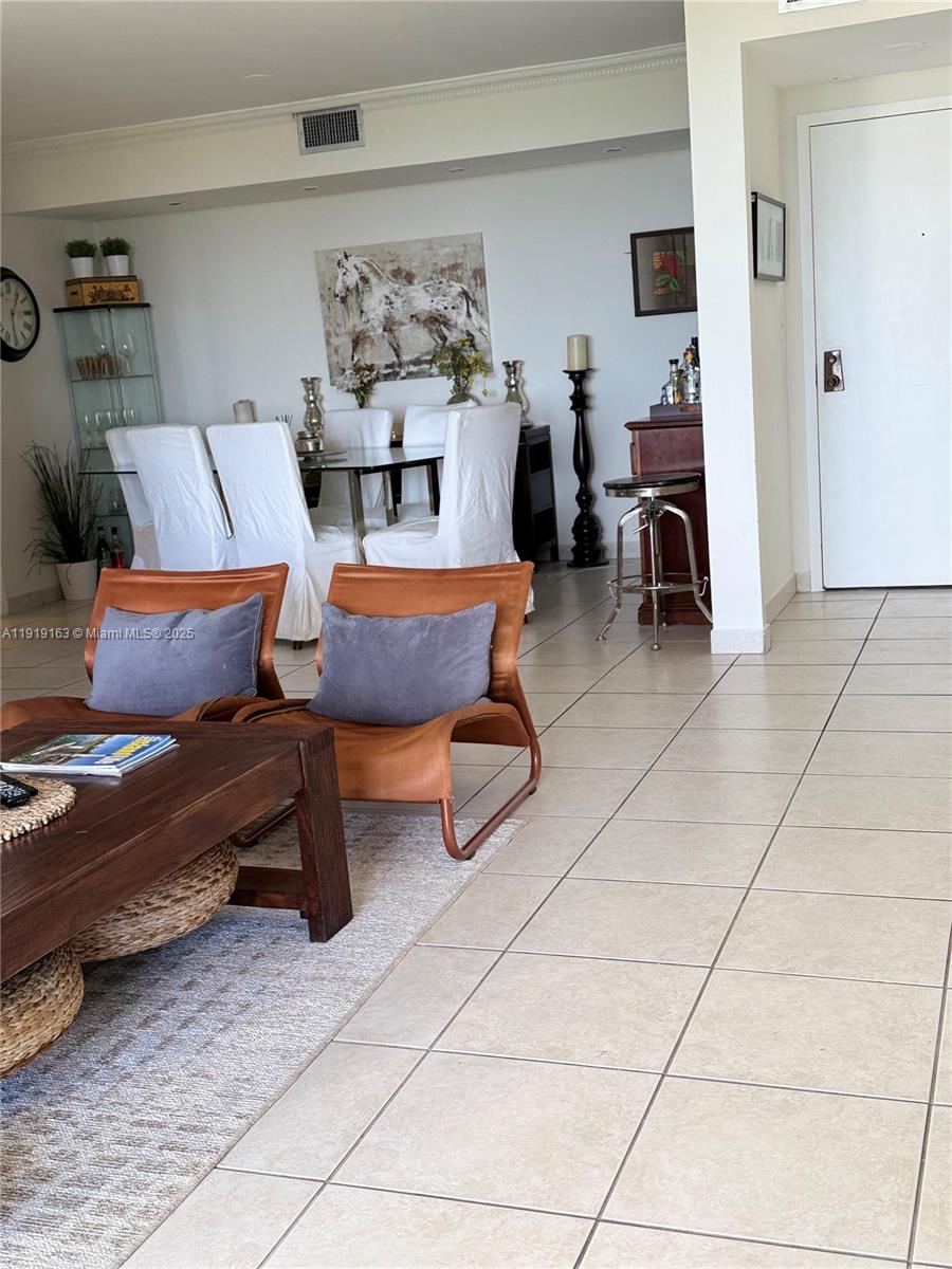 image The Towers Of Key Biscayn5