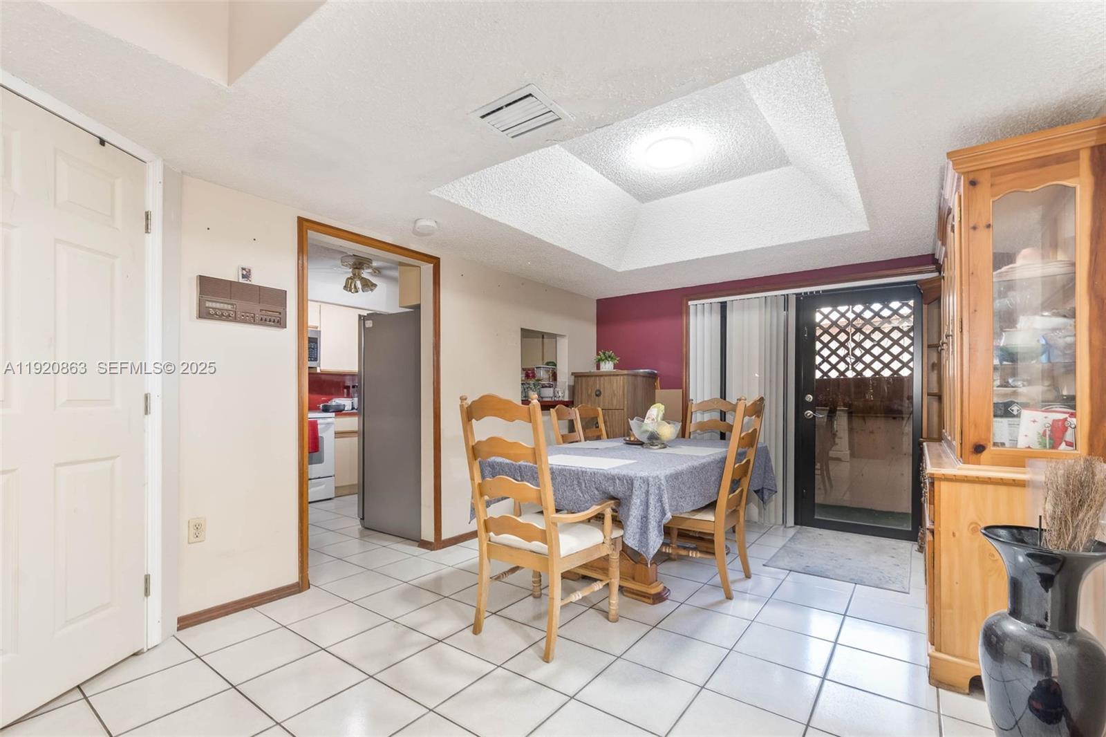 2740 SW 23rd St Miami, FL 33145