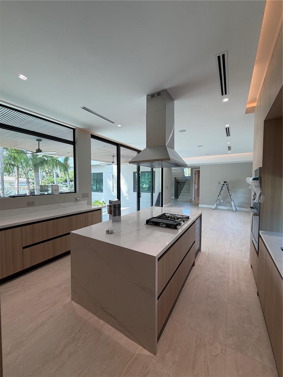 1380 Hollywood Blvd Hollywood, FL 33019