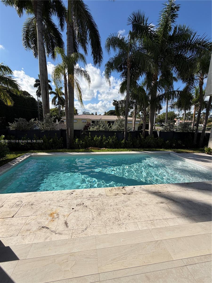 1380 Hollywood Blvd Hollywood, FL 33019