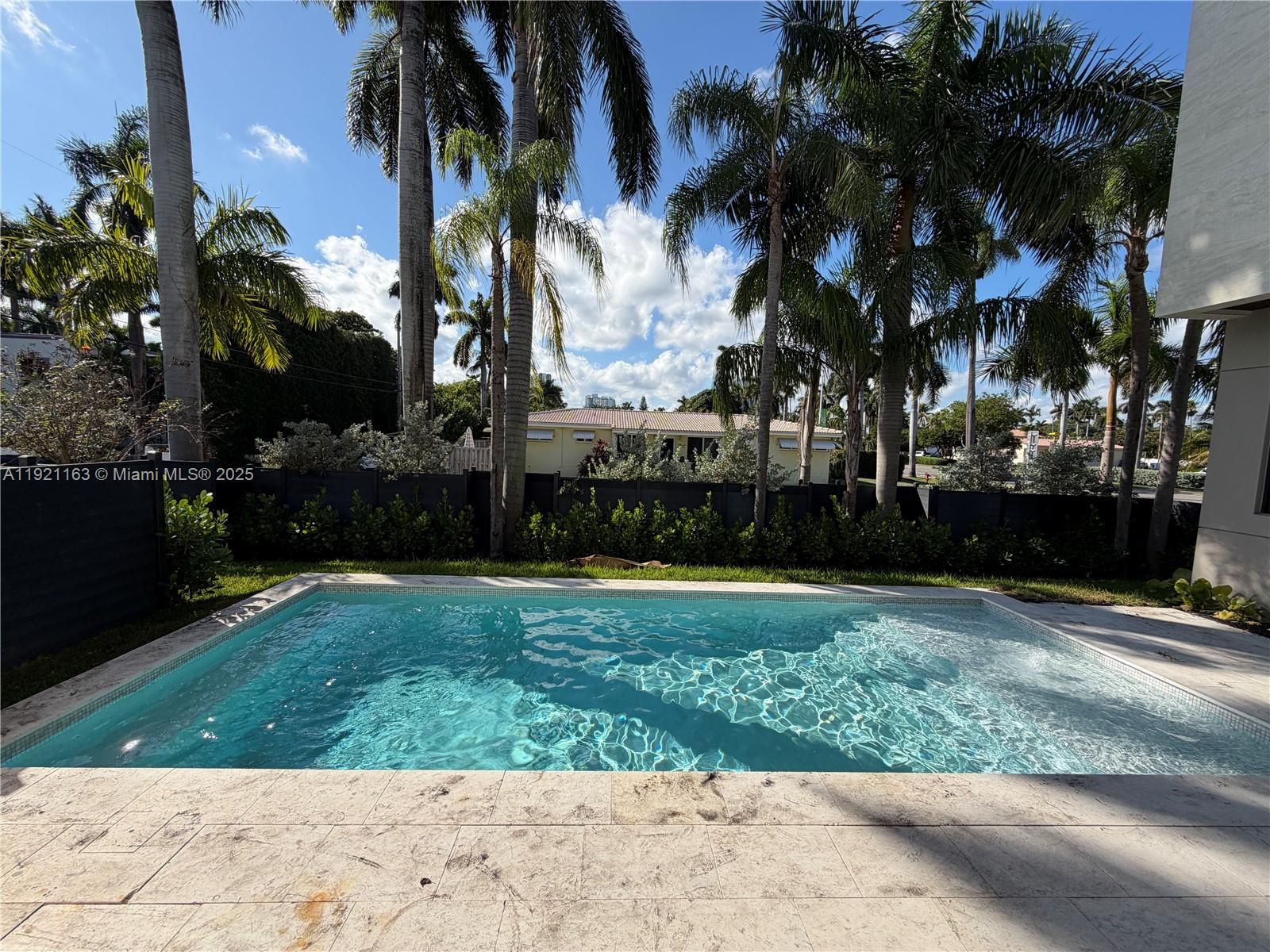 1380 Hollywood Blvd Hollywood, FL 33019