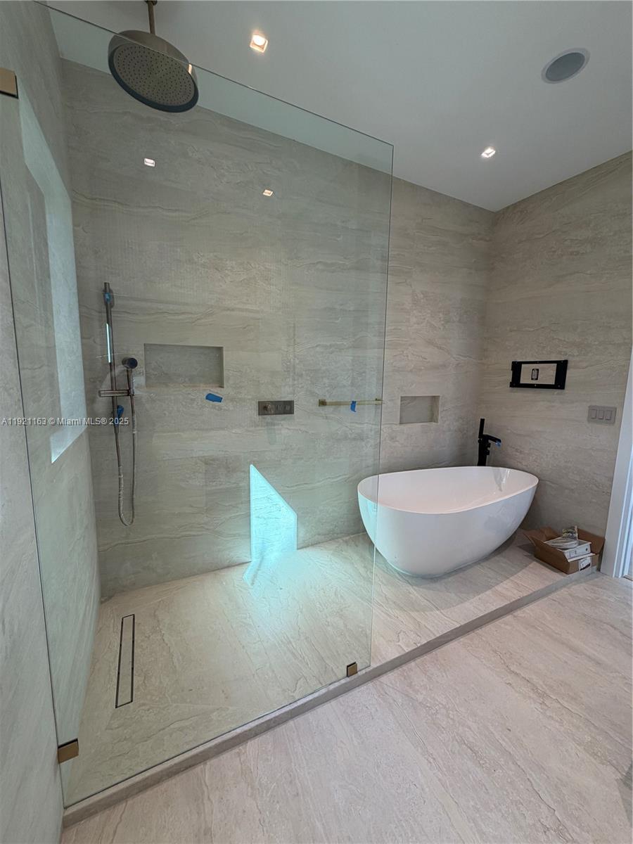 1380 Hollywood Blvd Hollywood, FL 33019