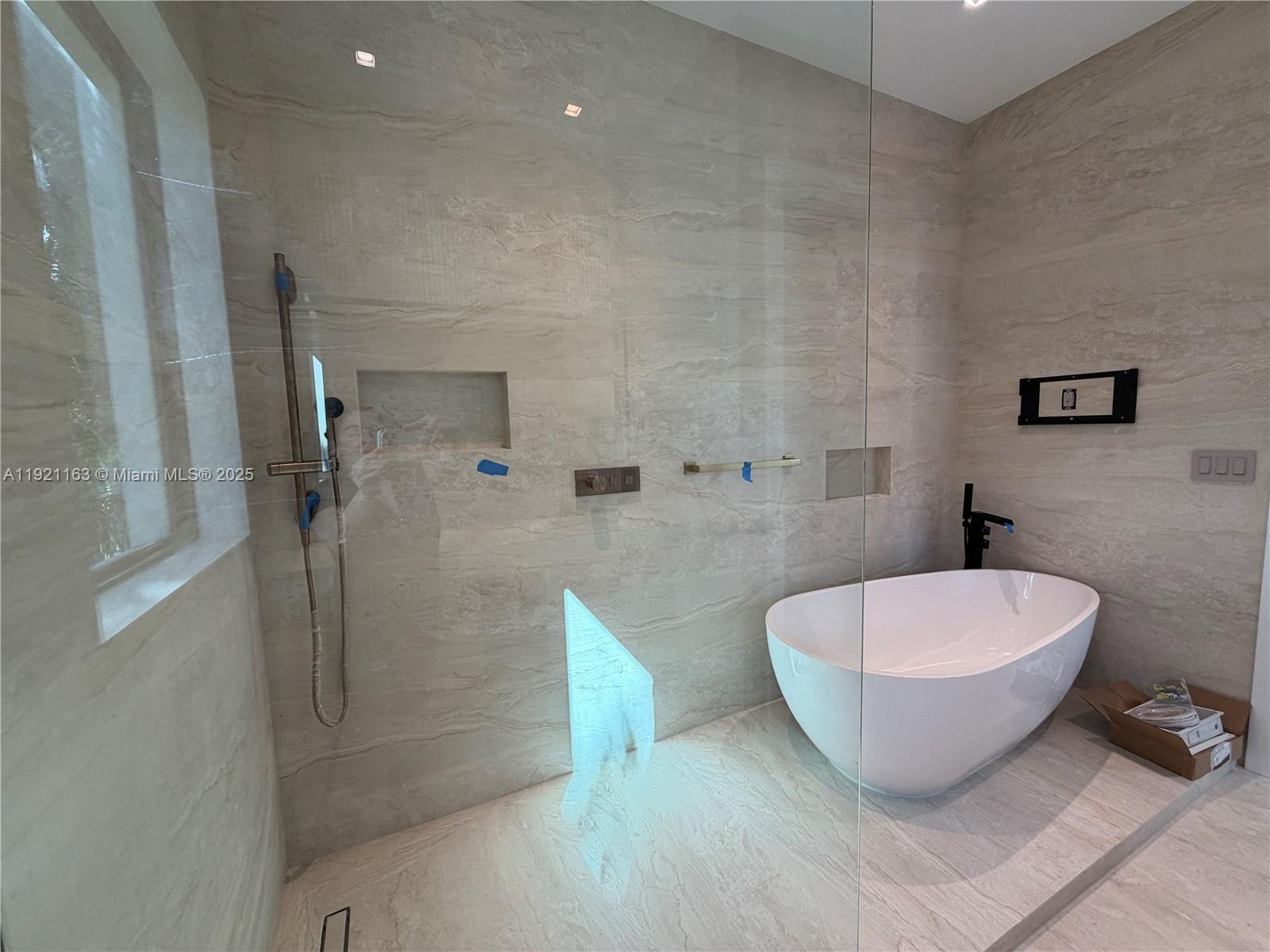 1380 Hollywood Blvd Hollywood, FL 33019