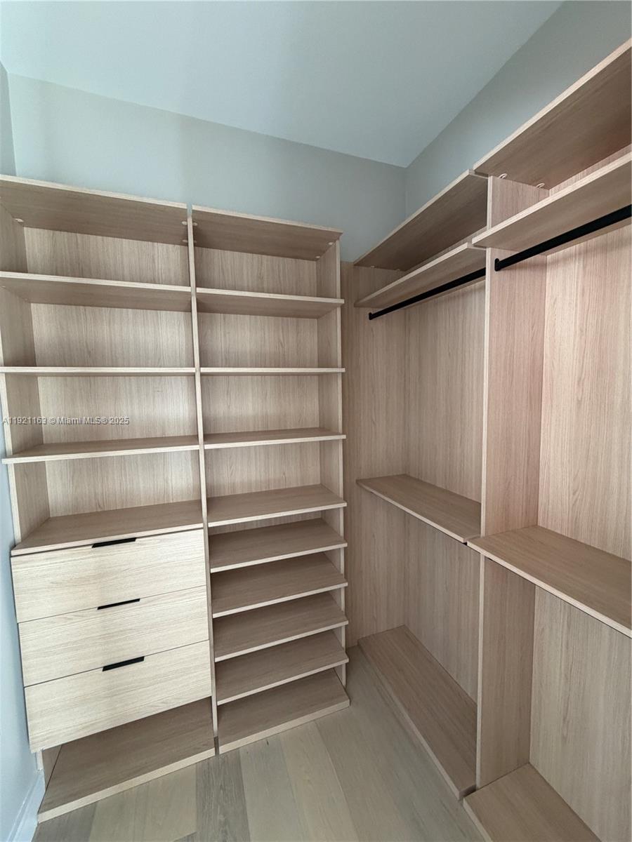 1380 Hollywood Blvd Hollywood, FL 33019