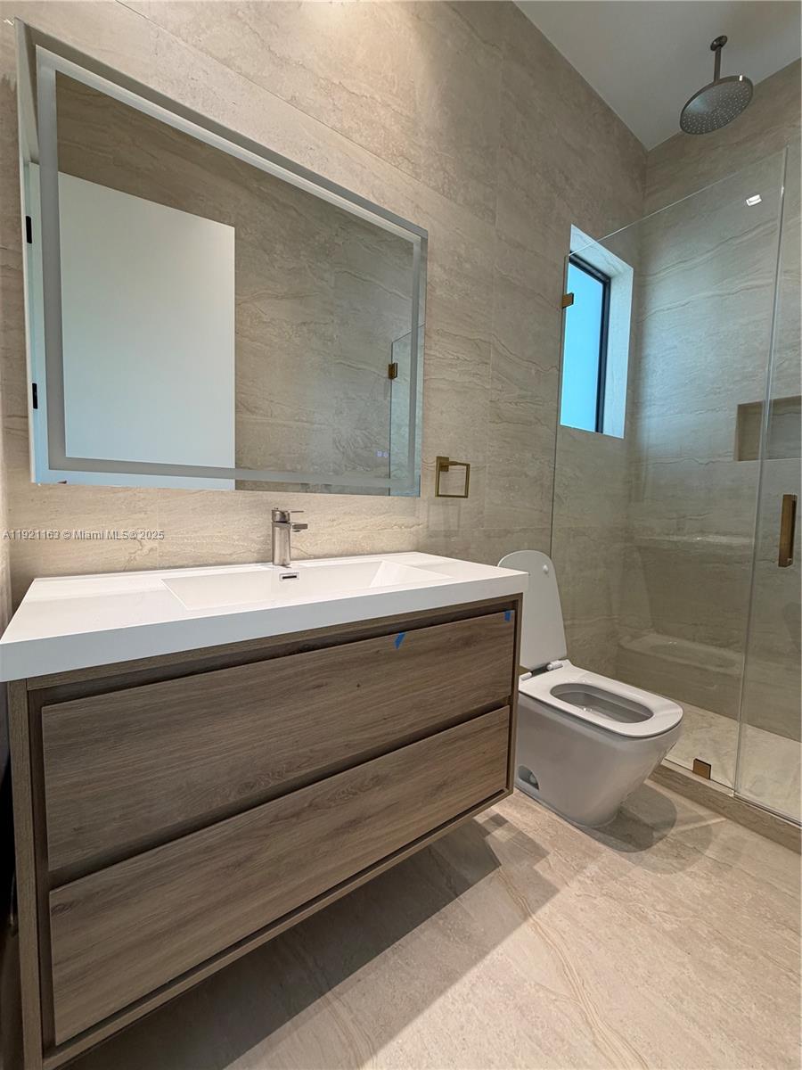 1380 Hollywood Blvd Hollywood, FL 33019